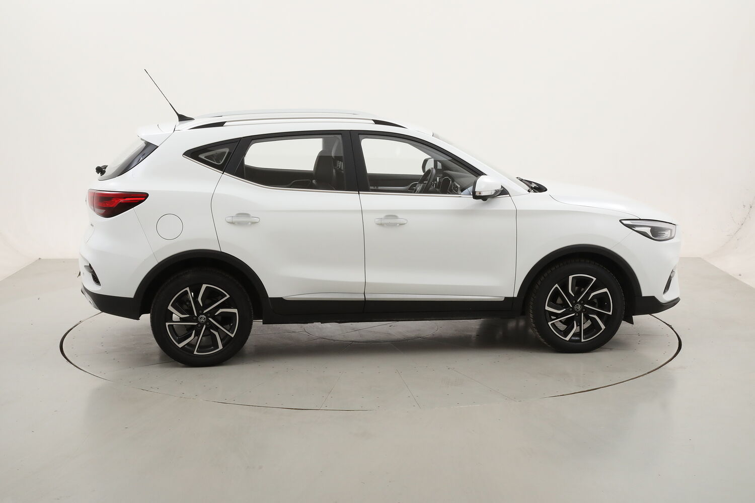 MG ZS Luxury usata del 2024 con 31.412 km