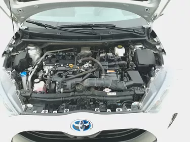 Toyota Yaris Hybrid Business 1.5 Full Hybrid 116CV Automatico Vano motore