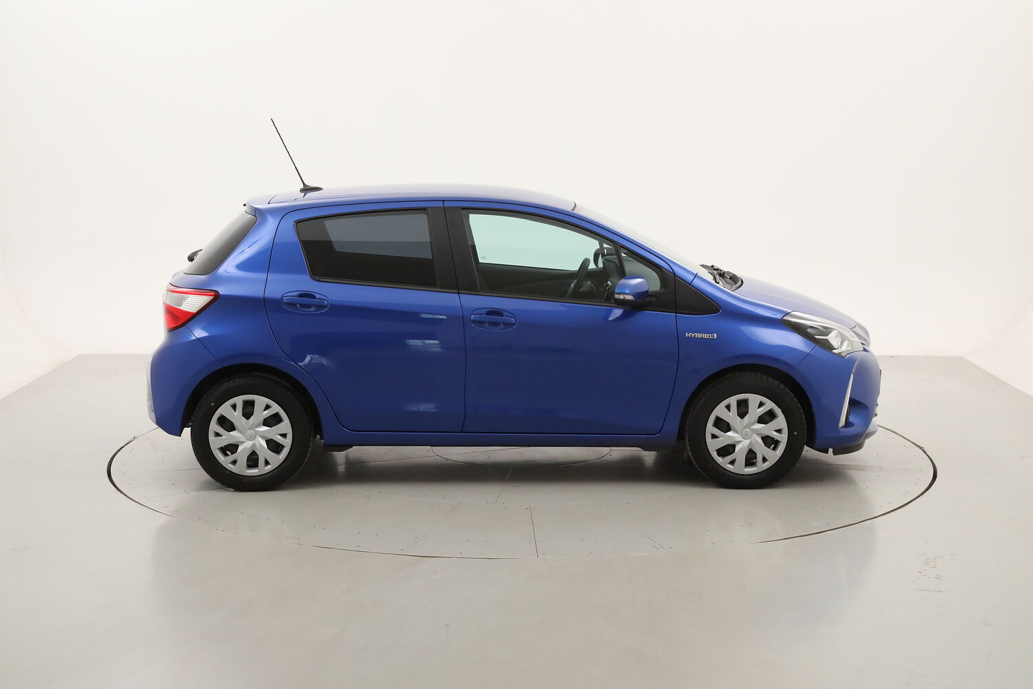Toyota Yaris Hybrid Business usata del 2020 con 45.290 km