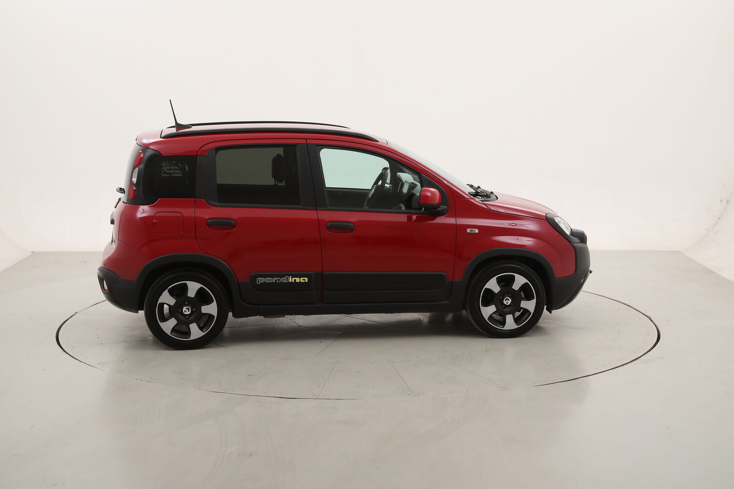 Fiat Panda Hybrid Pandina usata del 2025 con 16.168 km