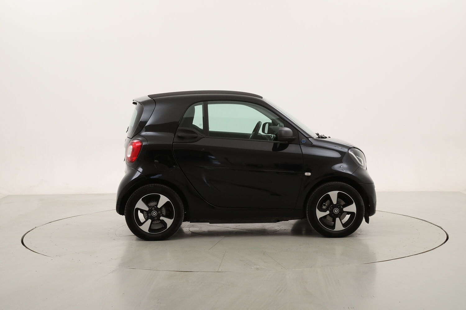 Smart Fortwo EQ Passion usata del 2023 con 13.865 km