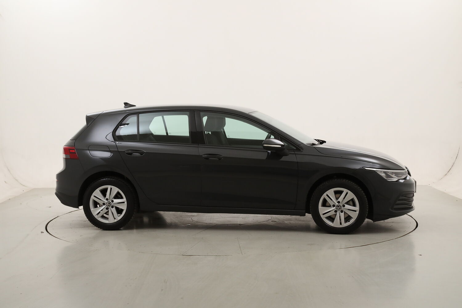 Volkswagen Golf Hybrid Life DSG usata del 2023 con 109.660 km
