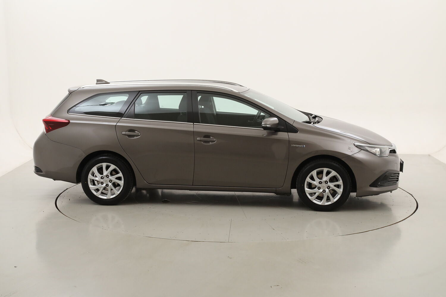 Toyota Auris TS Hybrid Business usata del 2018 con 68.111 km