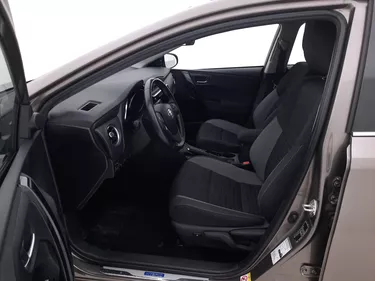 Toyota Auris TS Hybrid Business 1.8 Full Hybrid 136CV Automatico Sedili