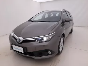 Toyota Auris TS Hybrid Business 1.8 Full Hybrid 136CV Automatico Visione frontale