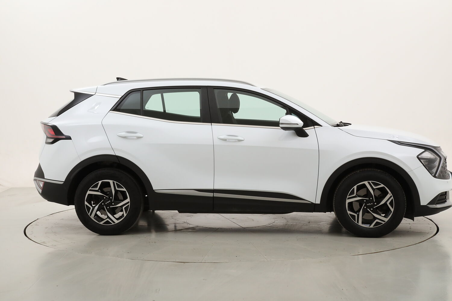 Kia Sportage MHEV Business Class DCT usata del 2023 con 67.324 km