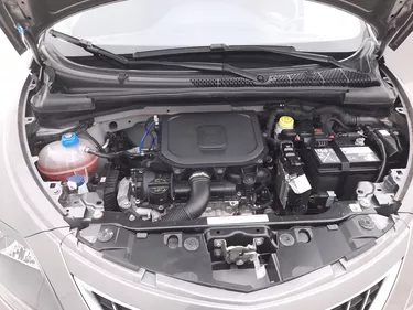 Lancia Ypsilon Hybrid Platino 1.0 Mild Hybrid 70CV Manuale Vano motore