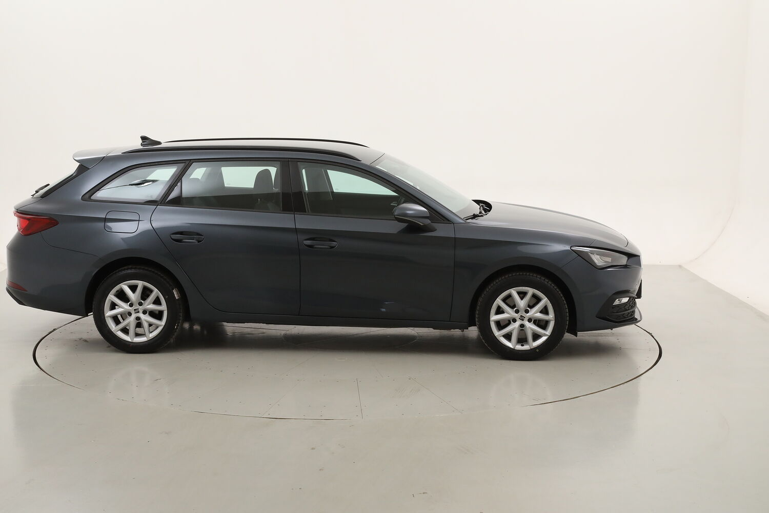 Seat Leon ST Style DSG usata del 2022 con 73.881 km