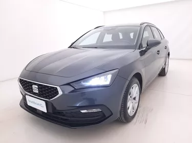 Seat Leon ST Style DSG 2.0 Diesel 150CV Automatico Visione frontale