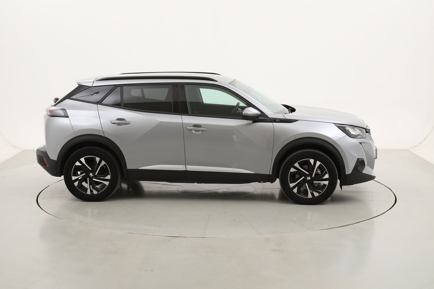 Peugeot 2008 Allure Pack usata del 2021 con 52.814 km