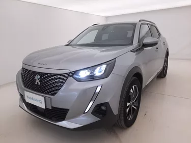 Peugeot 2008 Allure Pack Elettrico 136CV Automatico Visione frontale