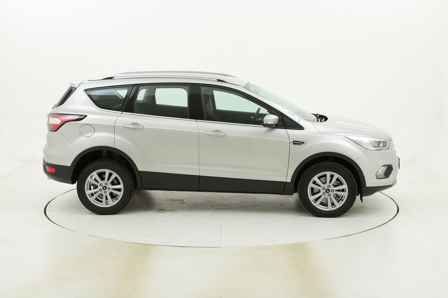 Ford Kuga Business Powershift usata del 2019 con 9.908 km