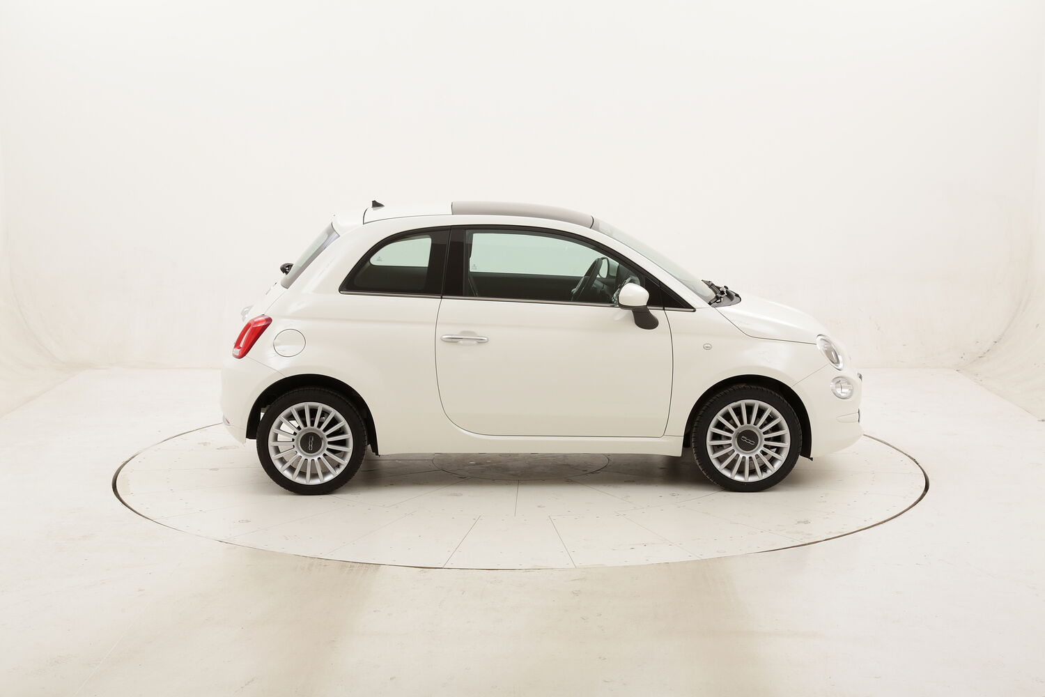 Fiat 500 Lounge usata del 2017 con 24.658 km