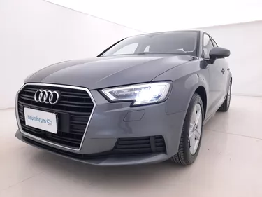 Audi A3 SPB Business 1.6 Diesel 116CV Manuale Visione frontale