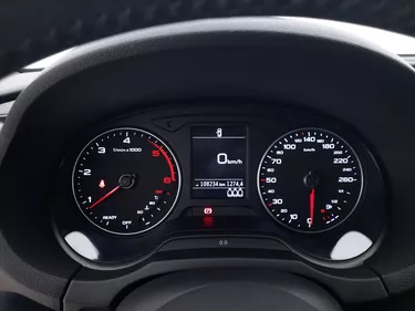 Audi A3 SPB Business 1.6 Diesel 116CV Manuale Interni
