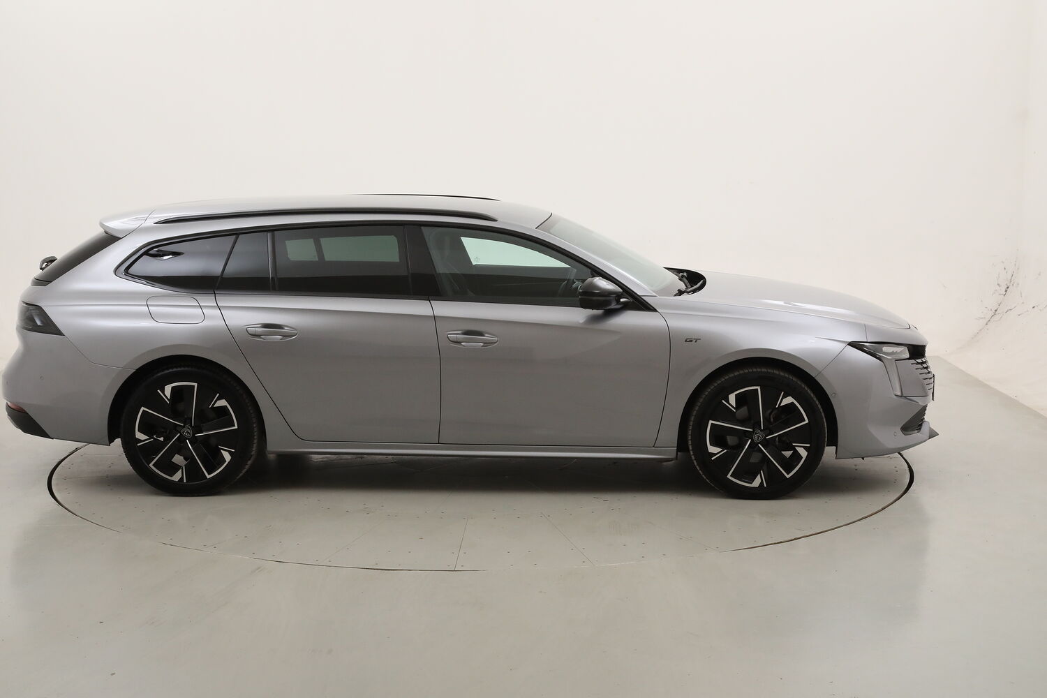 Peugeot 508 SW GT EAT8 usata del 2024 con 47.762 km