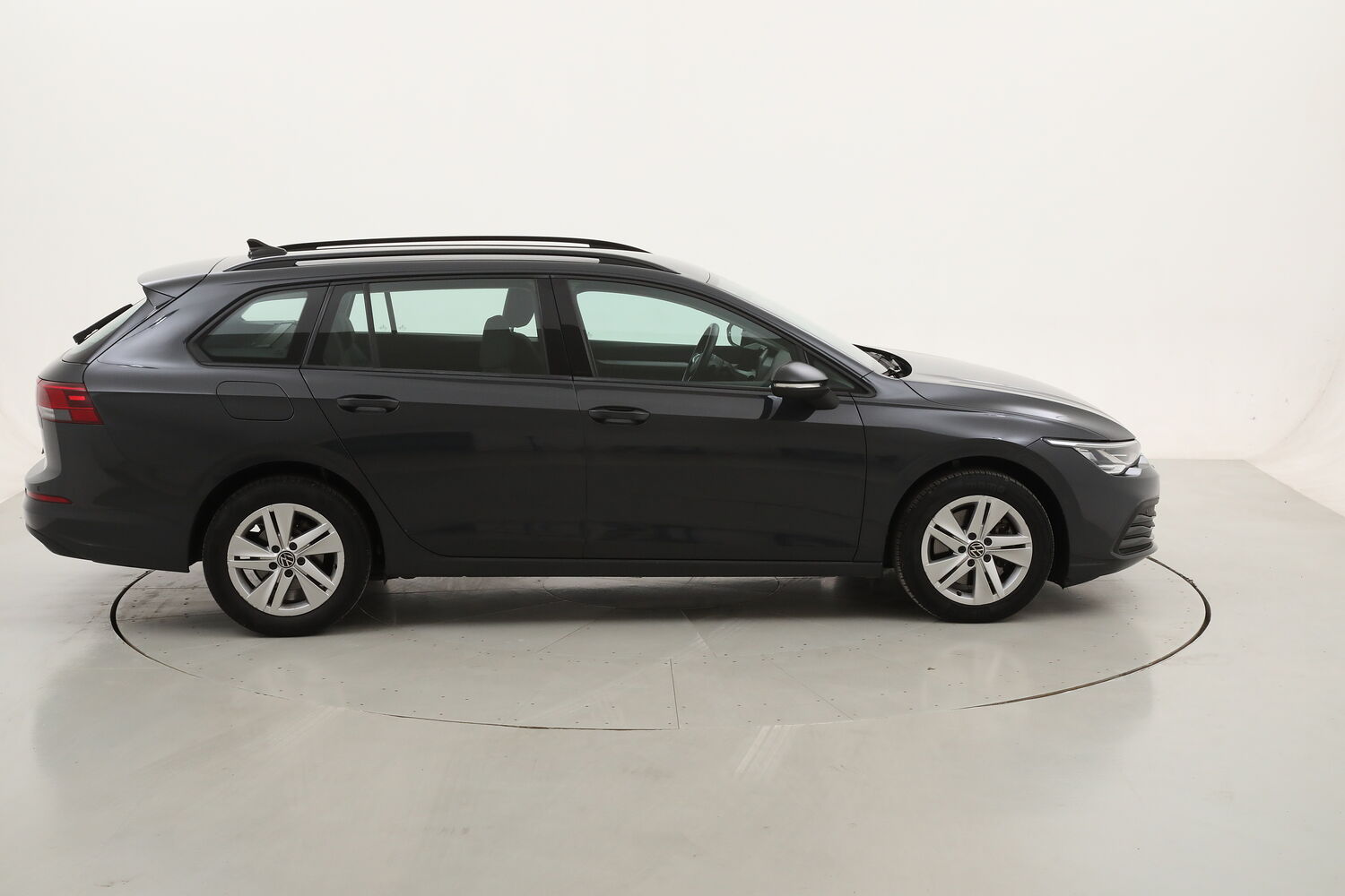 Volkswagen Golf Variant Variant Life DSG usata del 2021 con 118.701 km