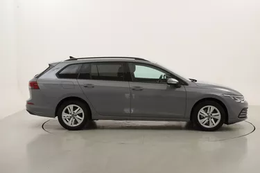 Volkswagen Golf Variant Variant Life 2.0 Diesel 116CV Manuale Volkswagen Golf Variant Variant Life 2.0 Diesel 116CV Manuale