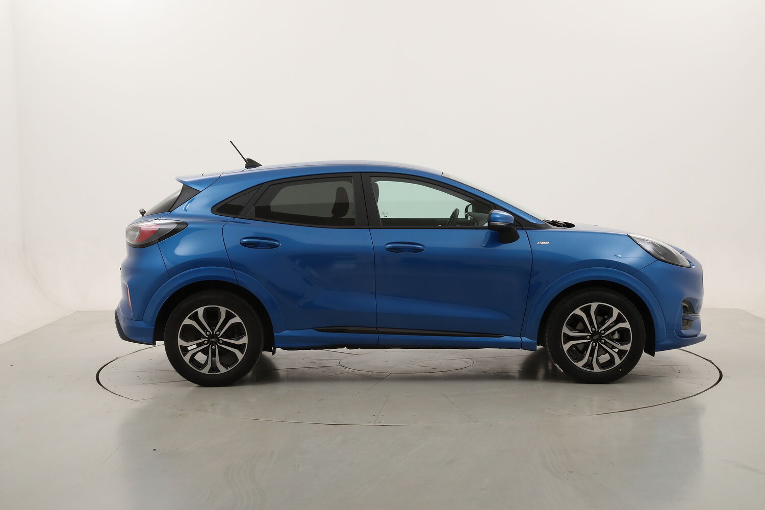 Ford Puma Hybrid ST-Line usata del 2023 con 26.330 km
