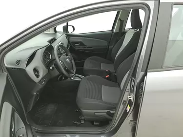 Toyota Yaris Hybrid Business 1.5 Full Hybrid 101CV Automatico Sedili