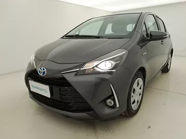Toyota Yaris Hybrid Business 1.5 Full Hybrid 101CV Automatico Visione frontale