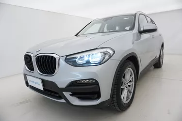 BMW X3 18d sDrive 48V Business Advantage 2.0 Mild Hybrid 150CV Automatico Visione frontale