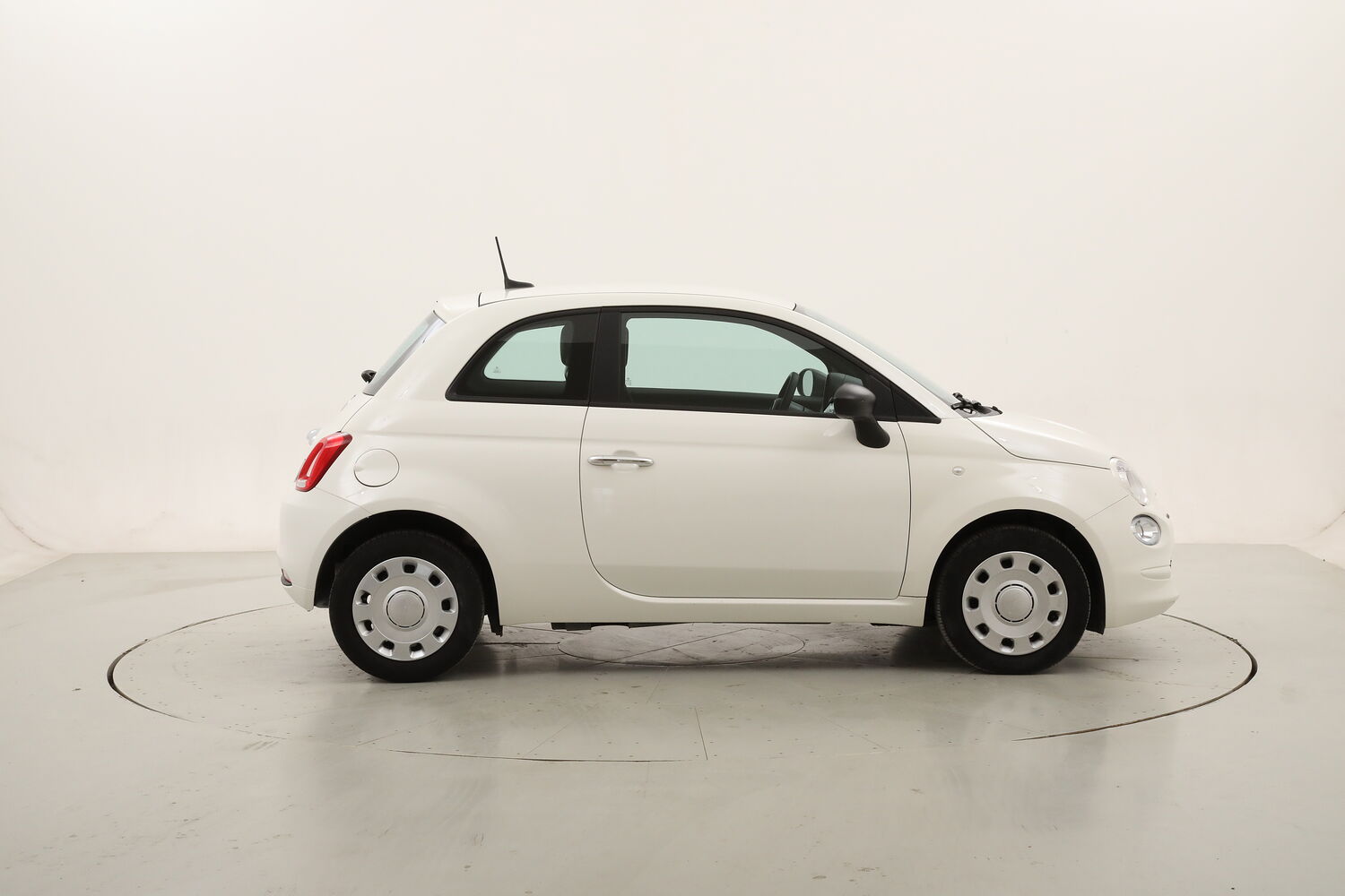 Fiat 500 Hybrid Cult usata del 2022 con 47.160 km