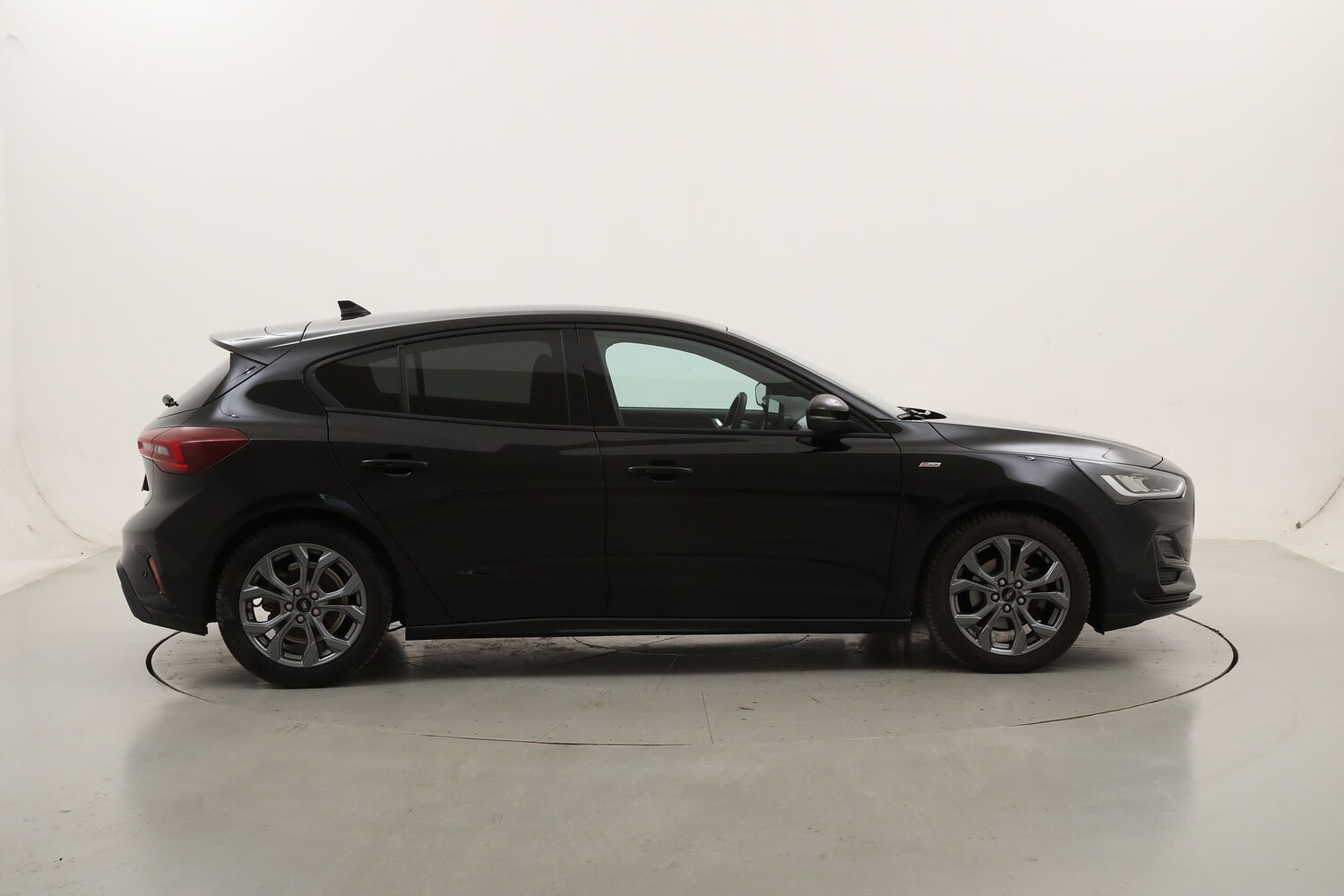 Ford Focus Hybrid ST-Line Powershift usata del 2025 con 38.121 km