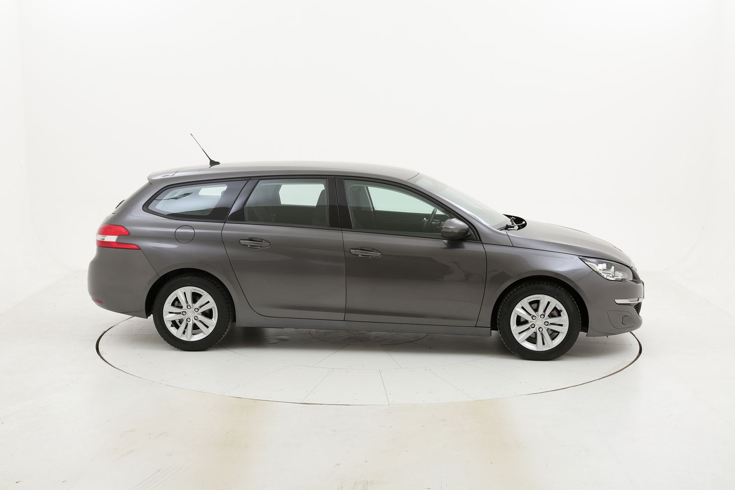 Peugeot 308 usata del 2016 con 82.470 km  brumbrum