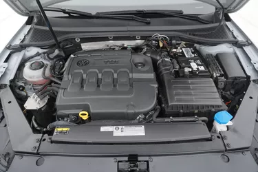 Volkswagen Passat Variant Executive DSG 2.0 Diesel 190CV Automatico Vano motore