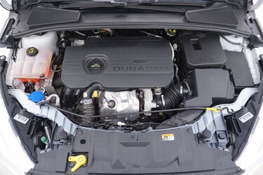 Ford Focus Vano motore Vano motore di Ford Focus