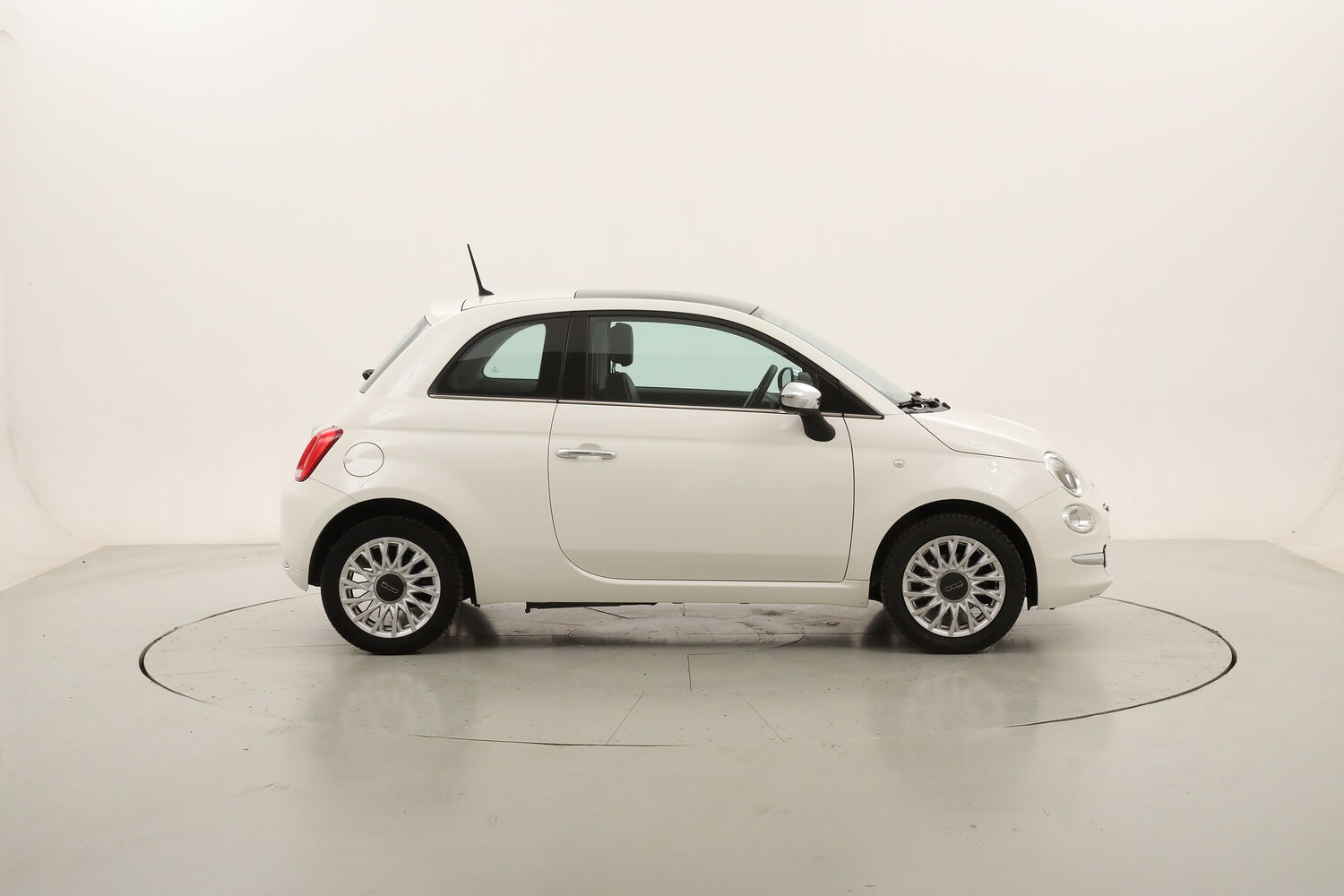 Fiat 500 Lounge usata del 2016 con 113.970 km