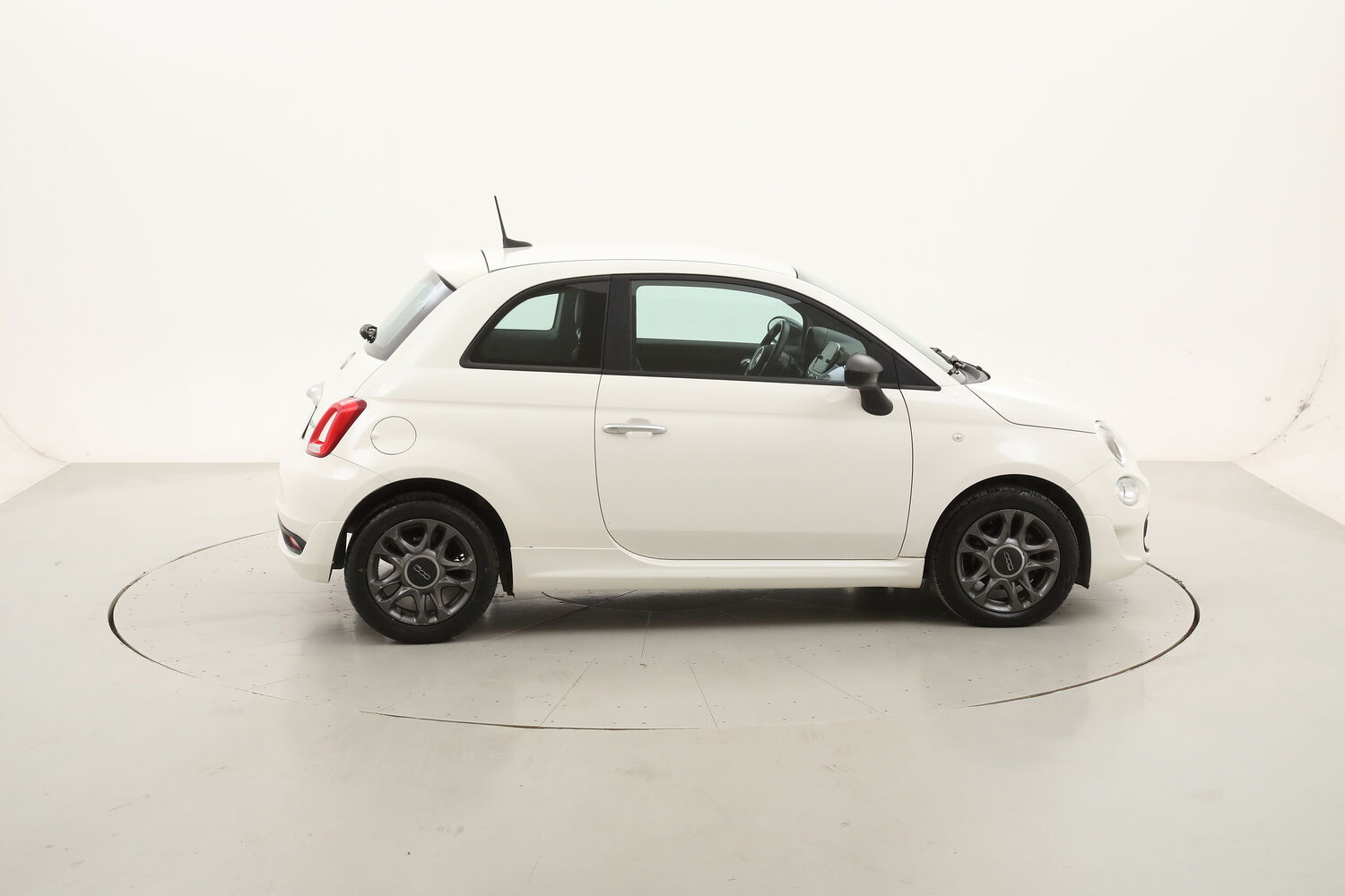 Fiat 500 Hybrid Connect usata del 2021 con 51.564 km