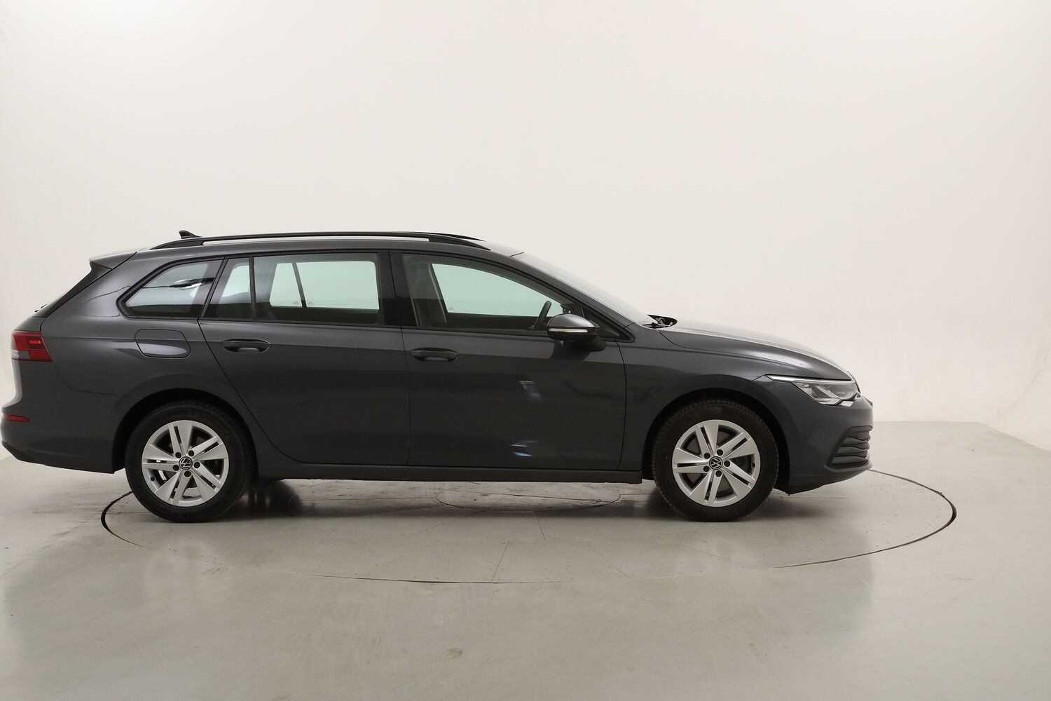 Volkswagen Golf Variant Variant Life DSG usata del 2022 con 114.280 km