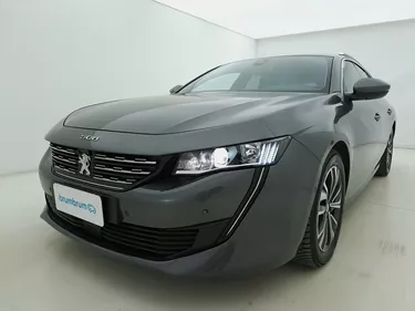 Peugeot 508 SW Allure Pack EAT8 1.5 Diesel 131CV Automatico Visione frontale