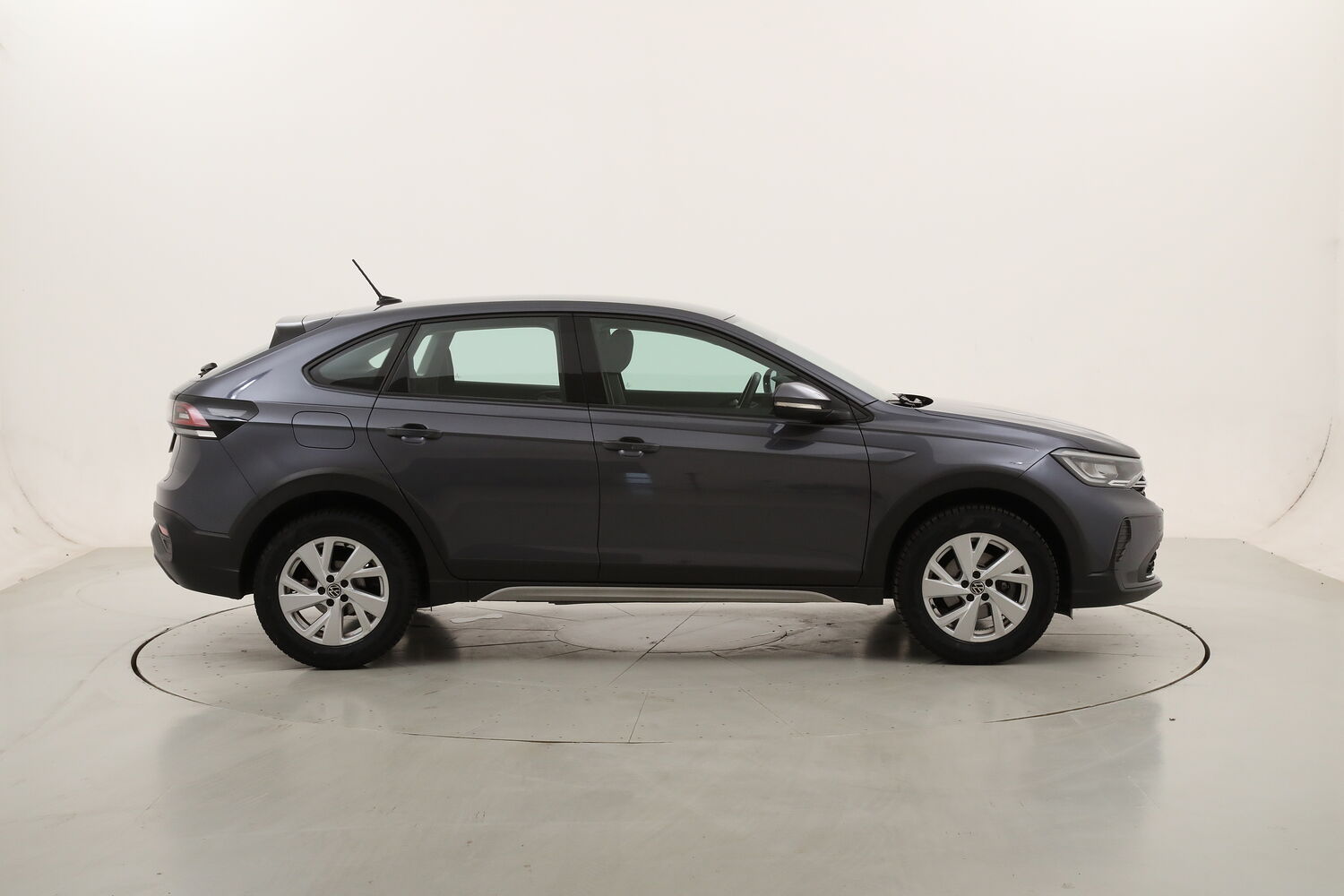 Volkswagen Taigo Life DSG usata del 2023 con 104.440 km