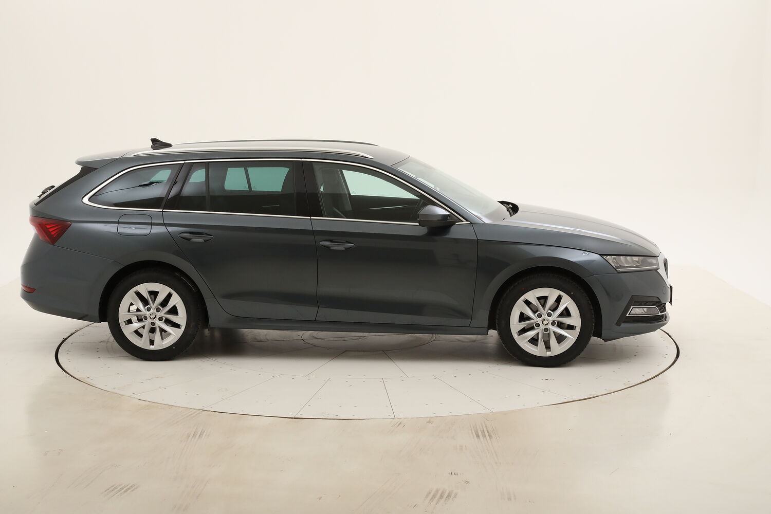 Skoda Octavia Wagon Style usata del 2021 con 80.947 km