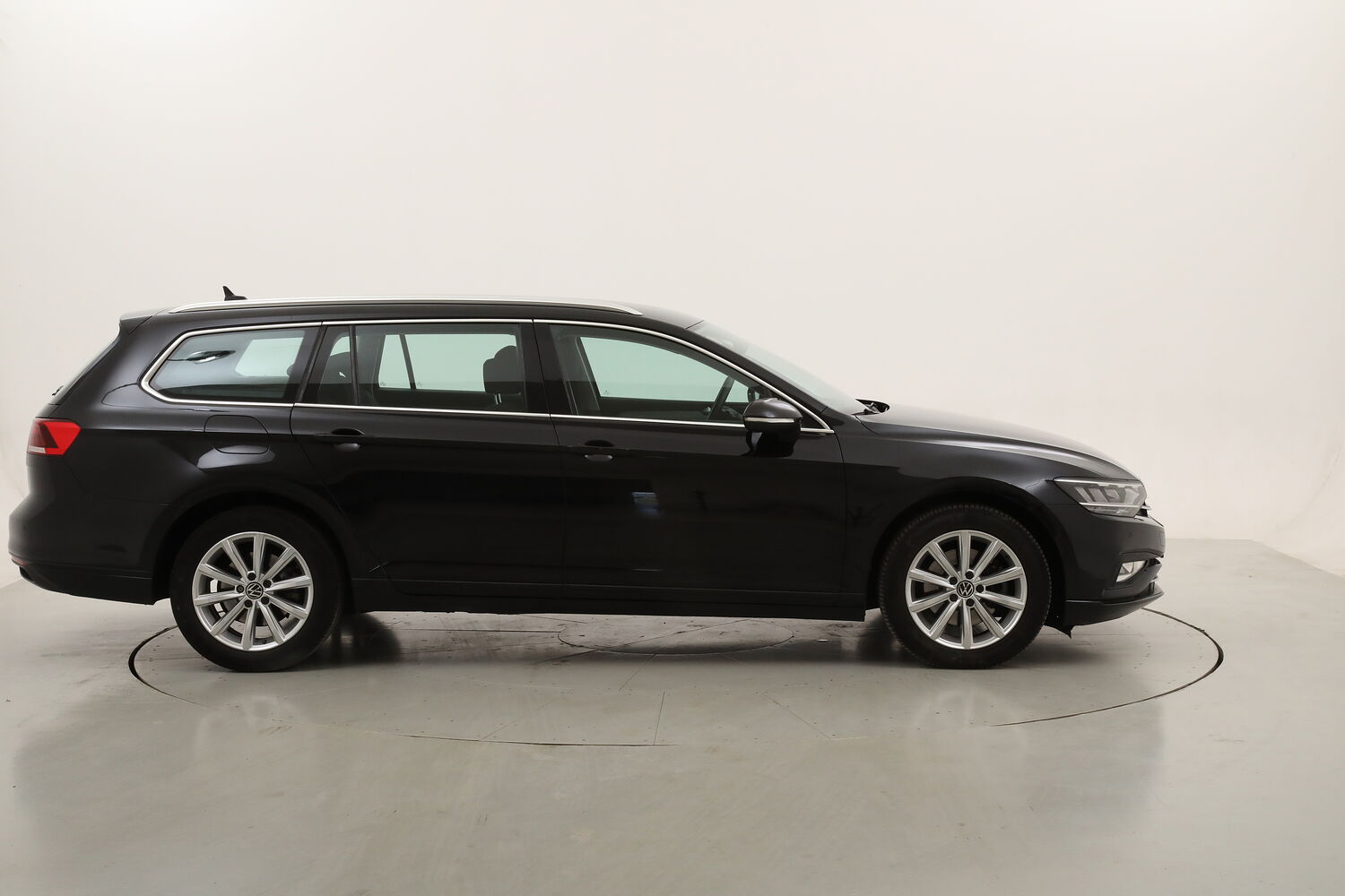 Volkswagen Passat Business DSG usata del 2020 con 109.093 km