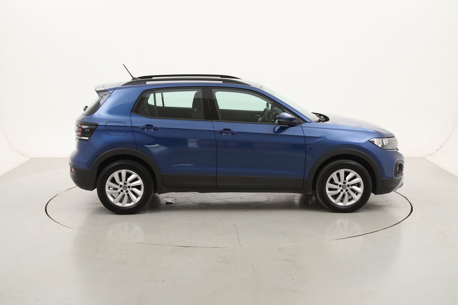 Volkswagen T-Cross Life DSG usata del 2022 con 57.891 km