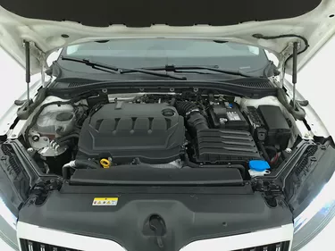 Skoda Superb Wagon Executive DSG 2.0 Diesel 150CV Automatico Vano motore