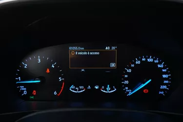 Ford Focus SW Active 1.5 Diesel 120CV Manuale Interni