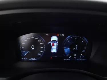 Volvo V60 Cross Country B4 Geartronic Business Pro  2.0 Mild Hybrid 197CV Automatico Interni