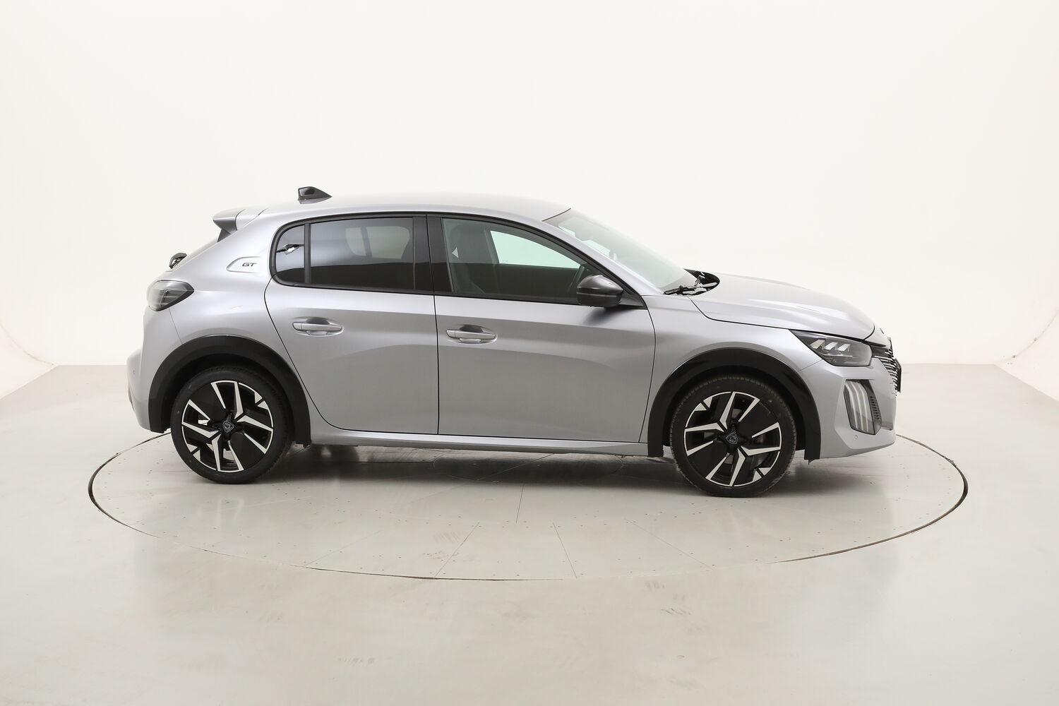Peugeot 208 GT usata del 2024 con 33.174 km