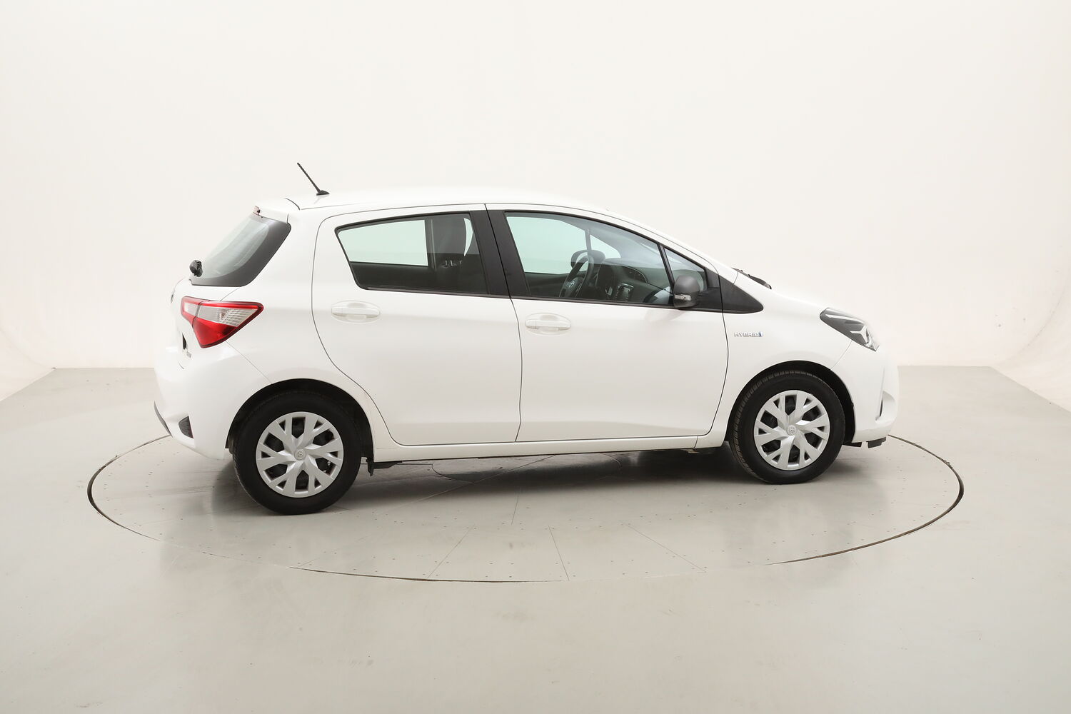 Toyota Yaris Hybrid Business usata del 2019 con 46.860 km