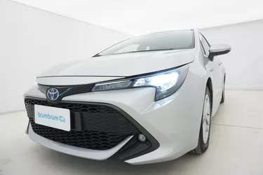 Toyota Corolla TS Hybrid Business 1.8 Full Hybrid 122CV Automatico Visione frontale