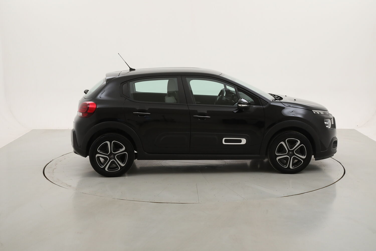 Citroen C3 Shine usata del 2022 con 32.275 km