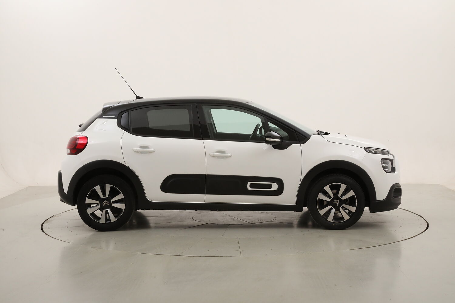 Citroen C3 Max usata del 2024 con 25.606 km