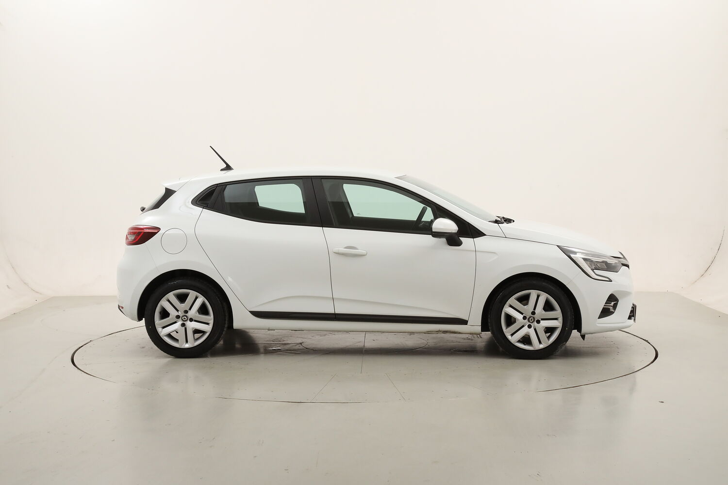 Renault Clio Business usata del 2022 con 96.875 km
