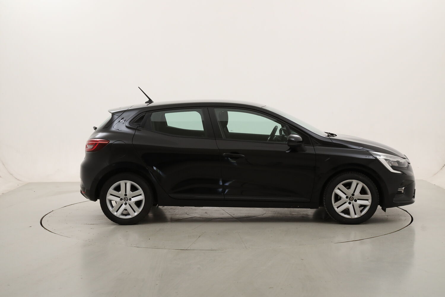 Renault Clio Business usata del 2022 con 111.192 km