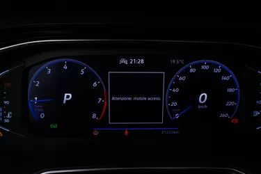 Volkswagen Taigo R-Line DSG 1.0 Benzina 110CV Automatico Interni
